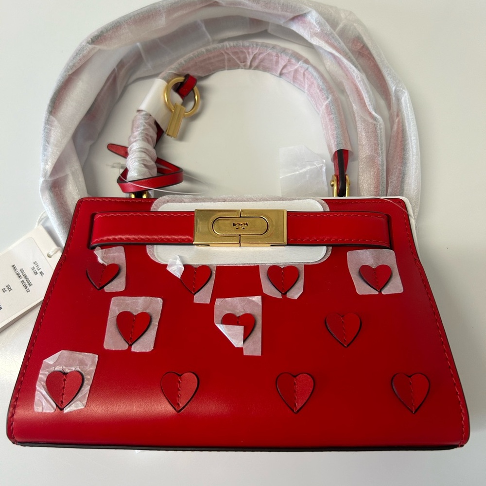 Tory Burch Petite Lee Radziwill in Brilliant Red. Limited Edition with Appliqué.